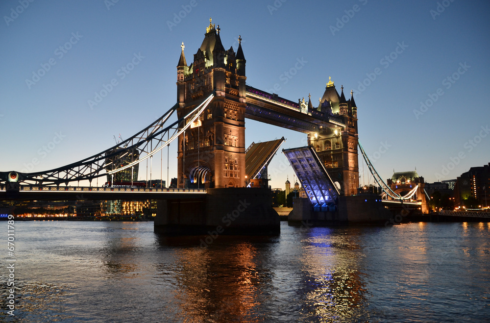 Obraz premium Tower bridge in London