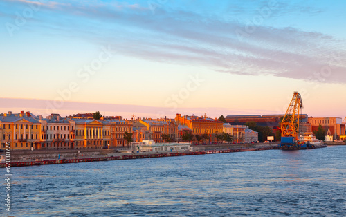  English Embankment in morning