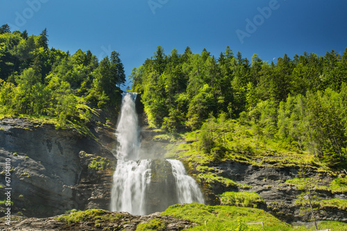 Fototapeta Naklejka Na Ścianę i Meble -  Cascade du Rouget FRANCE