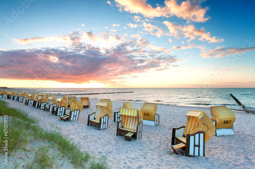 Fototapeta Naklejka Na Ścianę i Meble -  Sonnenuntergang am Strand