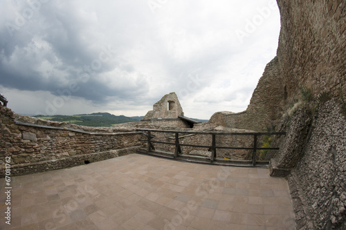 Zamek Czorsztyn, mury