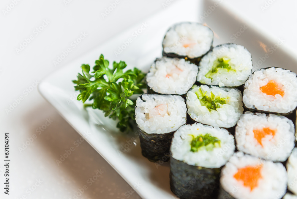 Sushi roll Sushi roll