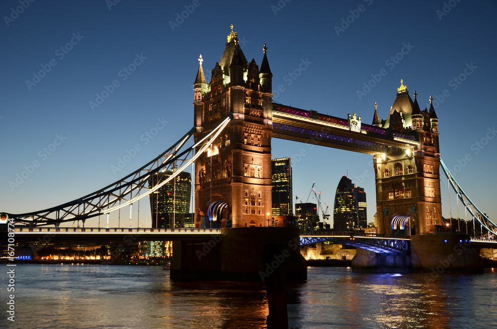 Fototapeta premium Tower bridge in London