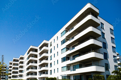 Foto Contemporary residential building