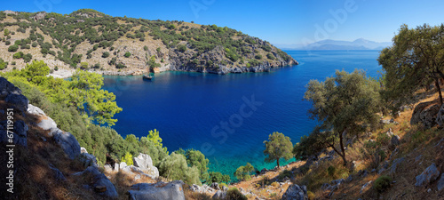 Fototapeta Naklejka Na Ścianę i Meble -  Secluded bay in the Turkish Mediterranean