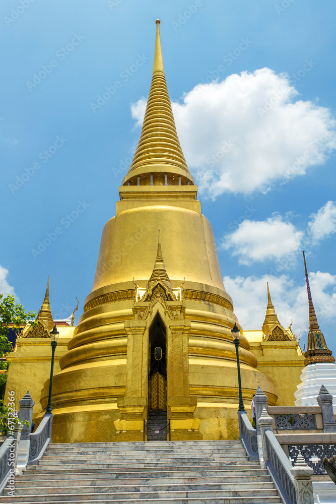 Golden Stupa in Wat Phra Kaew. Grand Palace, Bangkok, Thailand Golden Stupa in Wat Phra Kaew. Grand Palace, Bangkok, Thailand