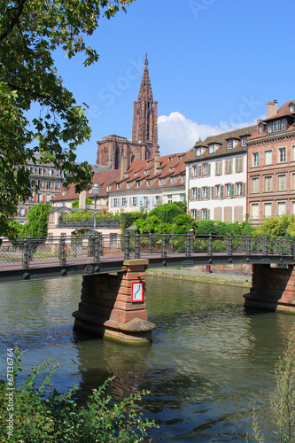Obraz na płótnie Strasbourg au bord de l'eau ( Alsace, France) w salonie