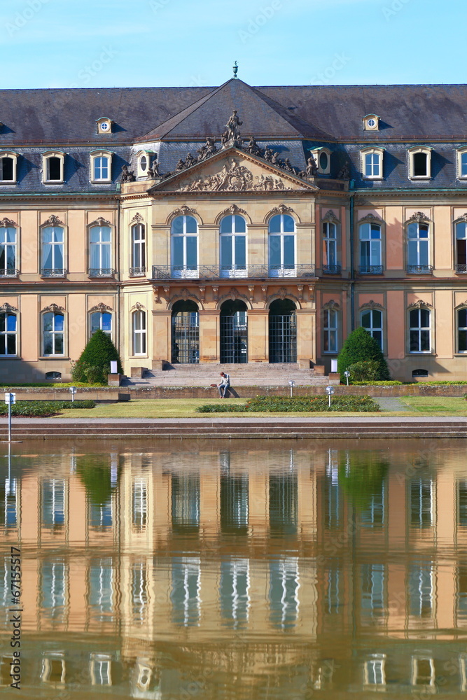 Stuttgart, Neues Schloss, Blick aus dem Schlossgarten (2014) Stuttgart, Neues Schloss, Blick aus dem Schlossgarten (2014)