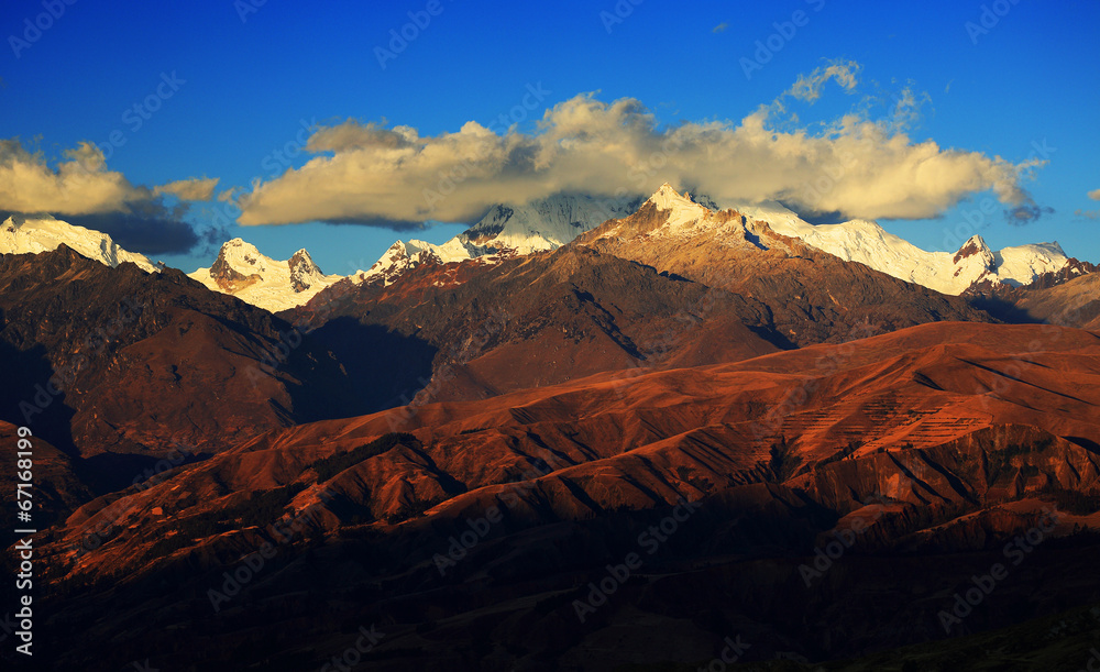 Obraz premium Nevado Copa (6188m), Cordiliera Blanca, Peru, South America
