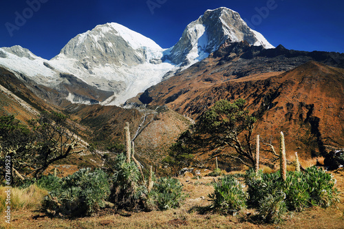 Huascaran Peak (6768m) in Cordiliera Blanca, Peru, South America photo