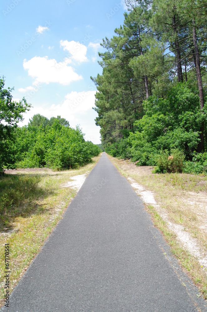 Fahrradweg in Lacanau Ozean