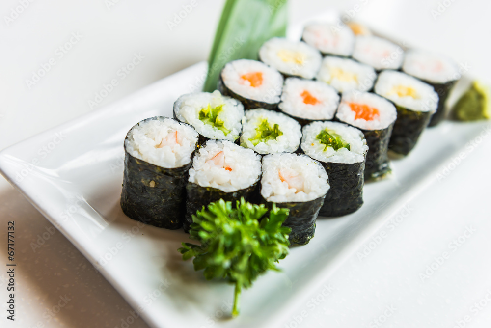 Sushi roll Sushi roll