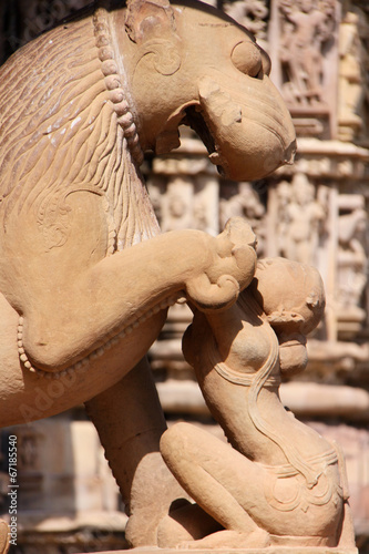 Photography Statue in Khajuraho temple