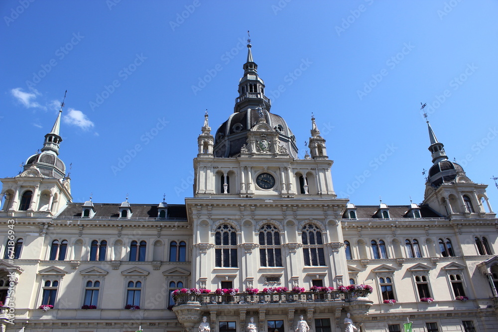 Die Fassade des Grazer Rathauses am Hauptplatz