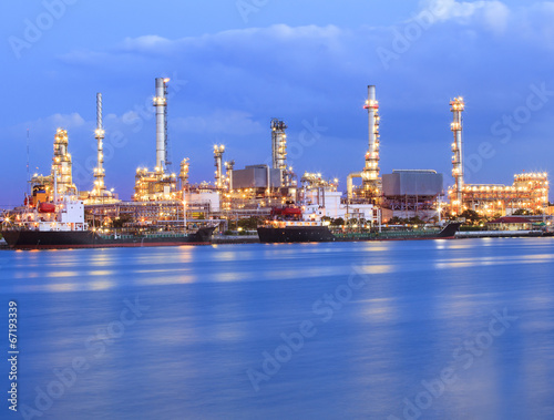 beautiful lighting of oil refinery industry plant