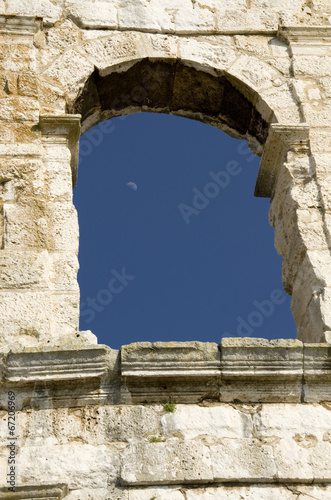 Pula - Amphittheater photo