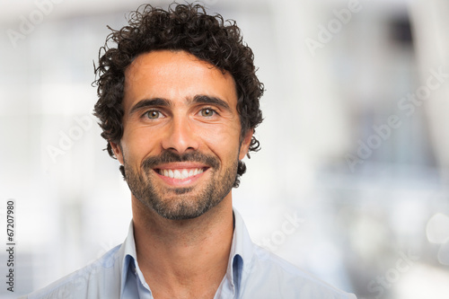 Stampa su tela Smiling man portrait