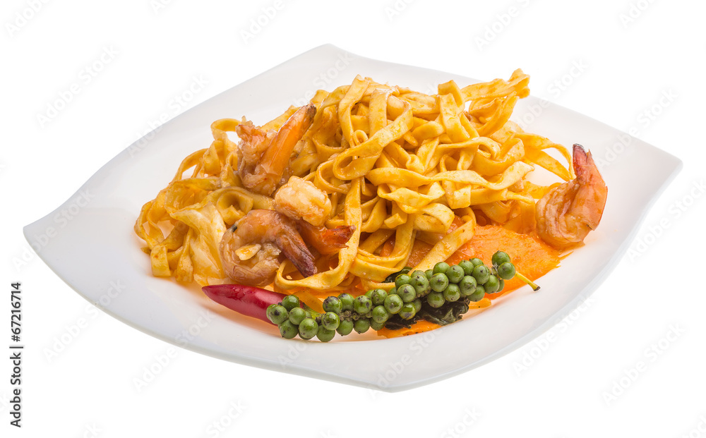 Fried noodles with shrimps