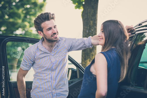 Canvas Print young beautiful couple lovers