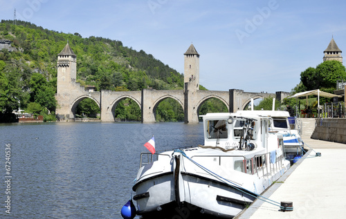 Pont Valentré in Cahors photo