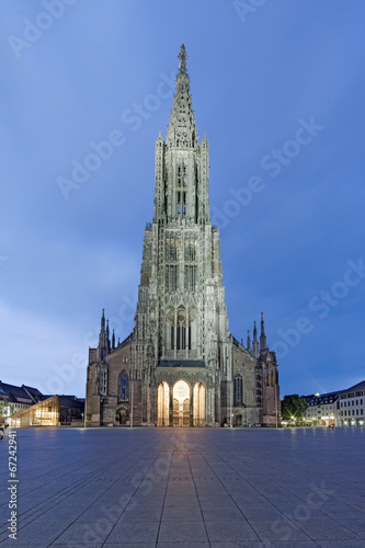 Ulmer Münster beleuchtet