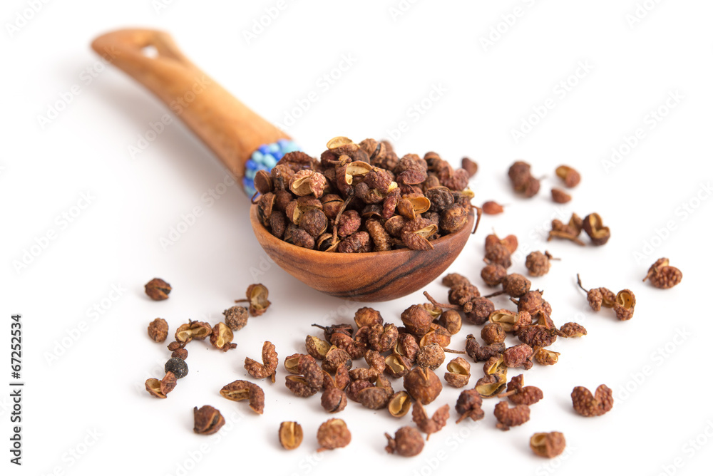 Löffel mit Szechuanpfeffer Löffel mit Szechuanpfeffer
