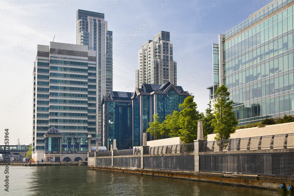 London, Modern architecture Canary Wharf, banks and offices London, Modern architecture Canary Wharf, banks and offices