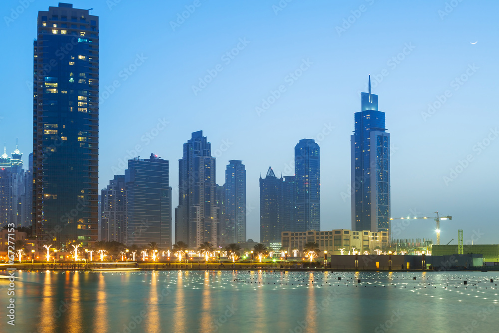 Obraz premium Downtown of Dubai at dusk, UAE