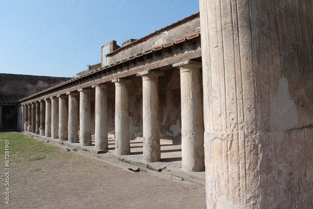 Fototapeta premium Roman colonnade