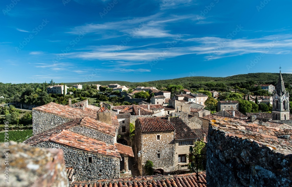 Labastide-de-virac, vue du château des Roure