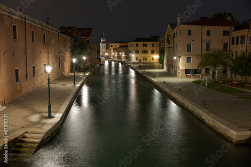 Fototapeta Naklejka Na Ścianę i Meble -  The streets of Venice Long exposure By Night. 