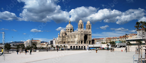 Panorama de la cathédrale de la Major de Marseille photo