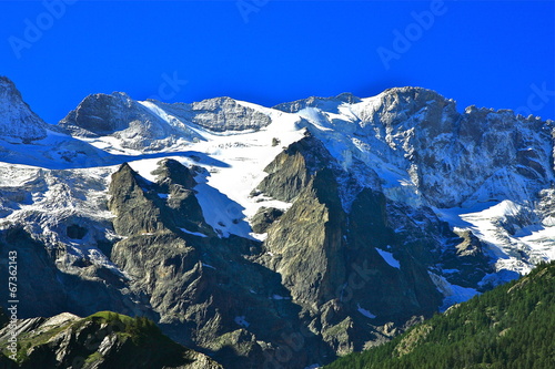 montagne alpes lés ecrins © 357680 ANDRE CUZEL