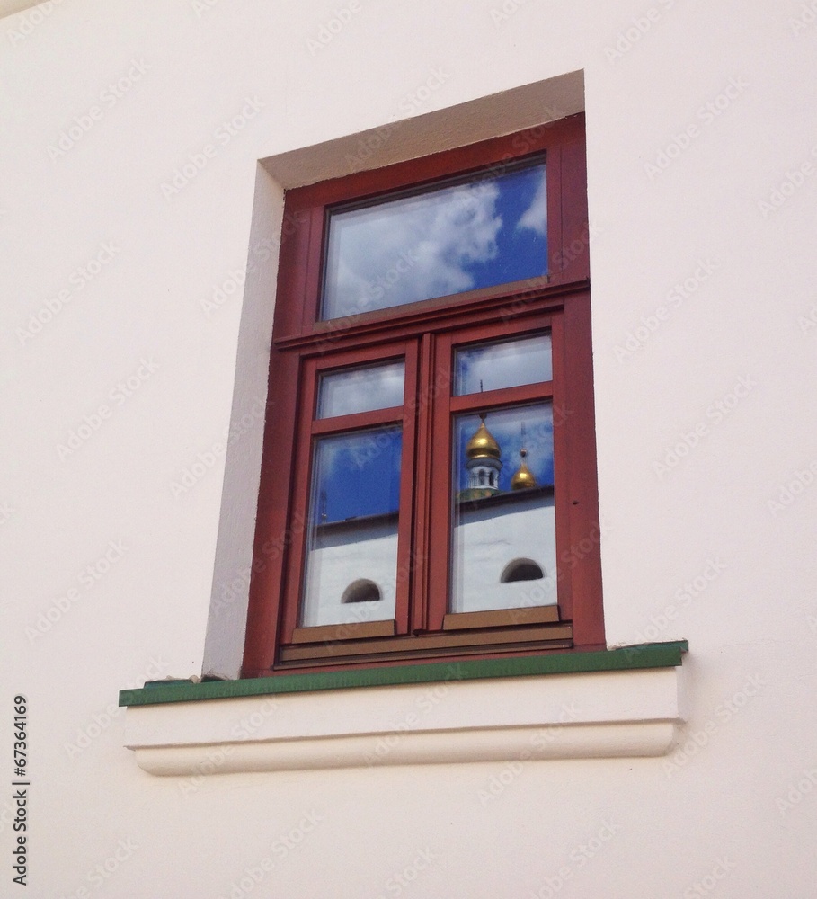 Obraz premium Window on the white wall background