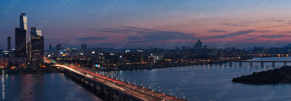 Obraz premium Zachód słońca w Seulu