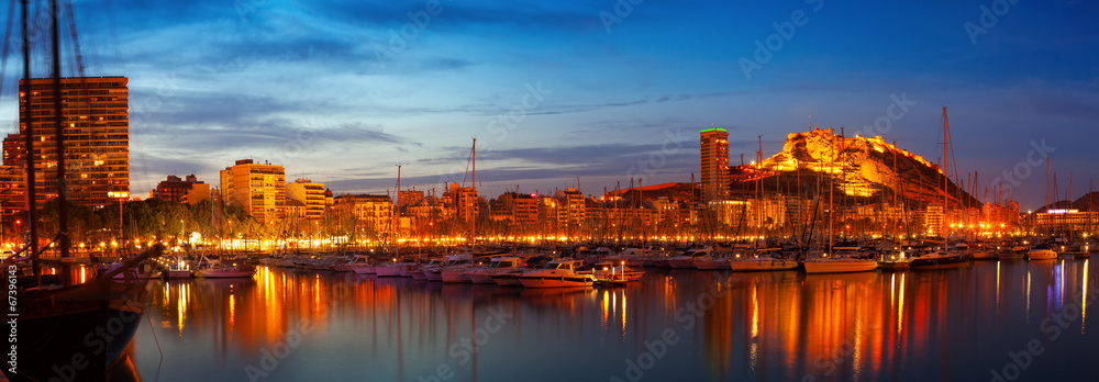 port in night. Alicante, Spain - obrazy, fototapety, plakaty 