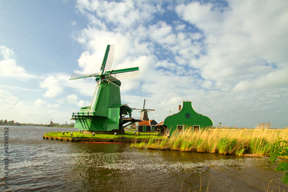 Naklejka premium Traditional dutch windmills