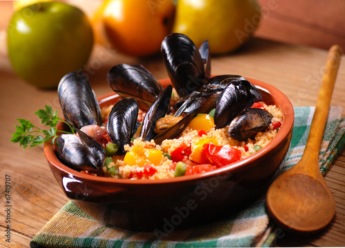 couscous con verdure e cozze photo