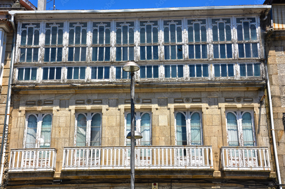 Fototapeta premium Verín, Orense, Ourense, casa encristalada