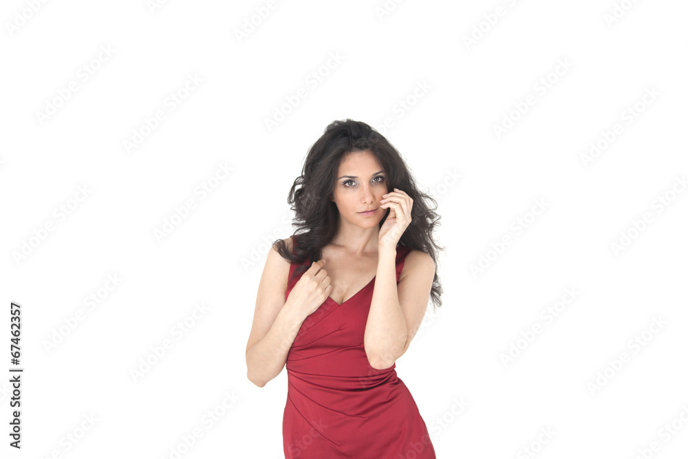 Junge Frau in rotem Kleid weisser Hintergrund Junge Frau in rotem Kleid weisser Hintergrund