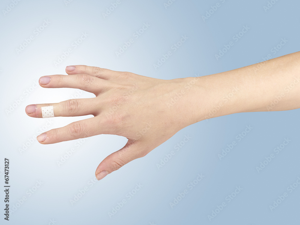 Pain in a man finger.