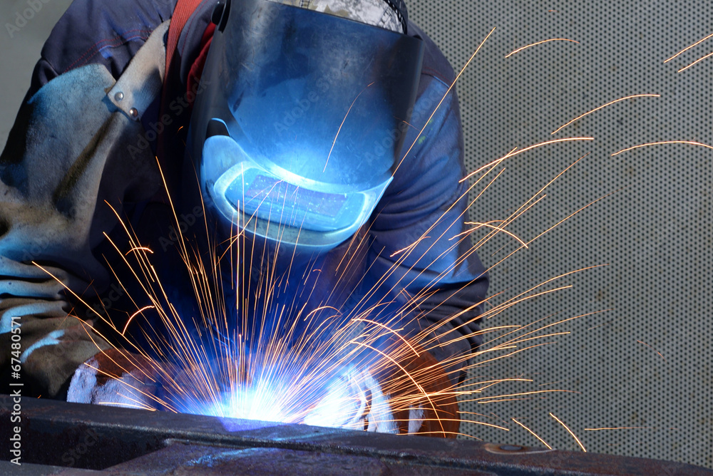 Schweißer in der Industrie // welding operator