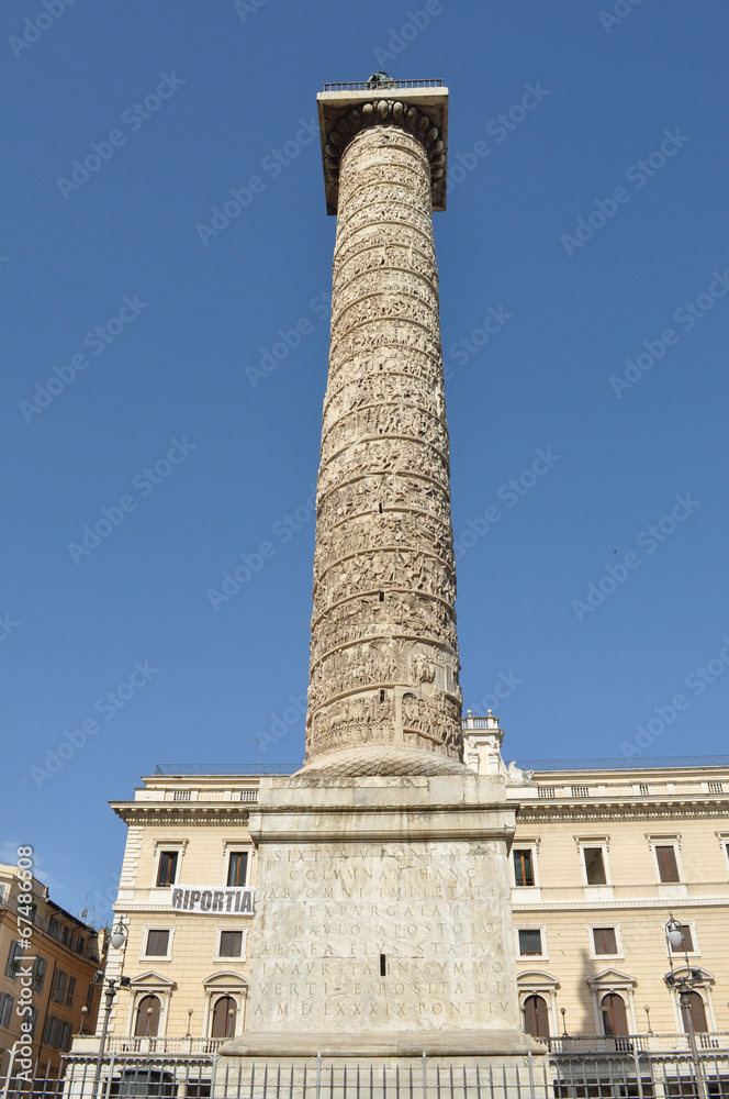 Piazza Colonna in Rome