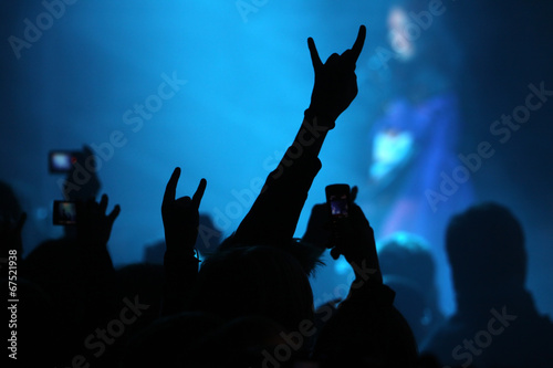 Hands on concert show photo