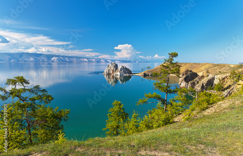Fototapeta Naklejka Na Ścianę i Meble -  Summer on Lake Baikal. Sunny day on Olkhon island