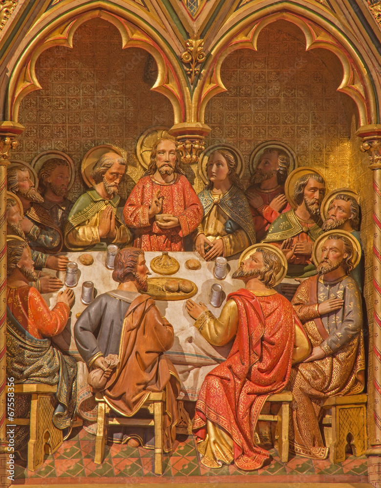 Fototapeta premium Bruges - Last supper of Christ. Carving in Giliskerk
