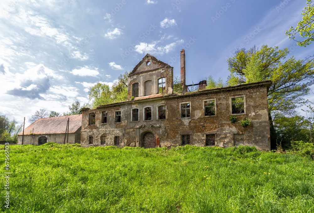 abandoned barn