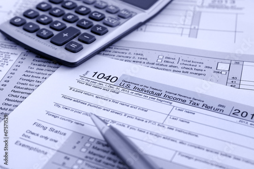 US Tax Return Form IRS 1040 © David Pimborough