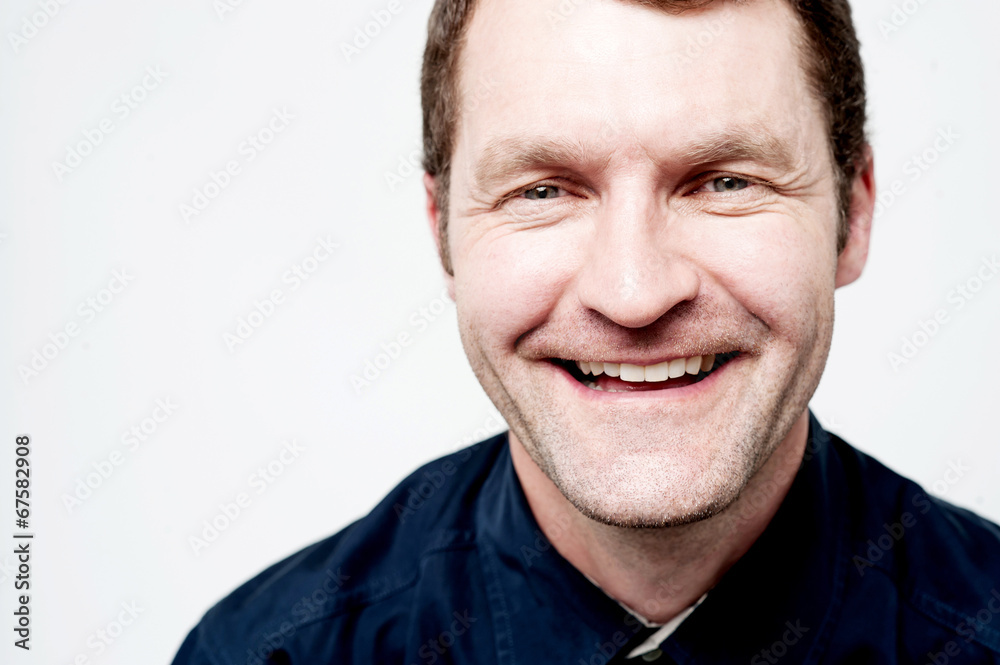 Obraz premium Relaxed middle aged man posing