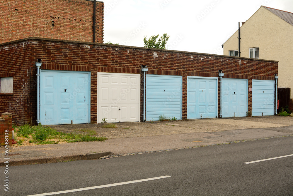 Six garage block Six garage block